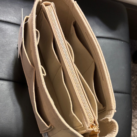 Lexsion Beige Bag Organizer - Picture 6 of 7